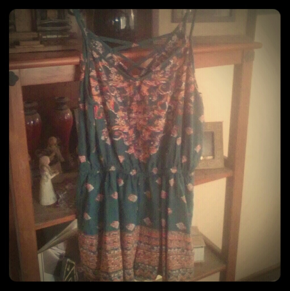 !!5/$25!!  Adorable floral romper